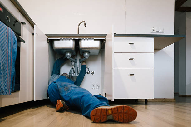 Professional Emergency Plumber technician working in Boring, OR
